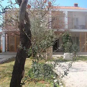 https://villa-lipa-zadar.hotelinzadar.com